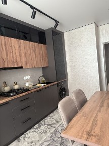 Сдаёться трёх комн кв