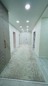 Батыс-2. Продам 4-х комнатную квартиру