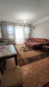 Сдаётся 3х комнатная квартира на длительный срок. Казбекова 10, 4 этаж