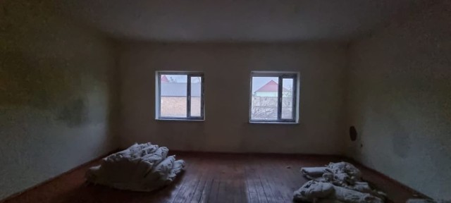 Дом 10 комнатный, монолитный