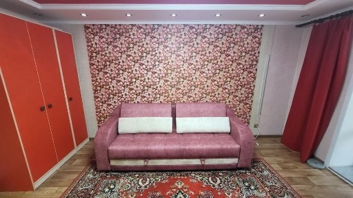 Сдам 2-х комнатную квартиру 200000+свет/интернет+70000 залог, без детей