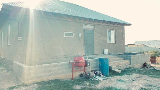 Продаётся кирпичный дом с участком 8 соток