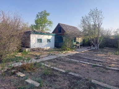 Продаётся дача с домиком, баней