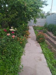 Продаётся дом, из 3-х комнат, в городе Алатау, микрорайон Жетыген.