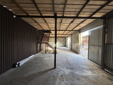 Сдаются склады 200 и 60 кв метров