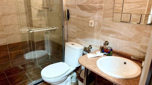 Хостел (койка) в центре Шымкента на Арбате