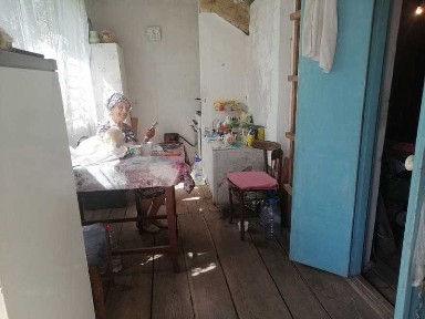 2 Дачи. Красный камень.