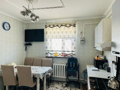 Тасбугетте жер үй сатылады