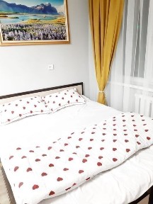 Посуточно квартира в центре г. Кентау