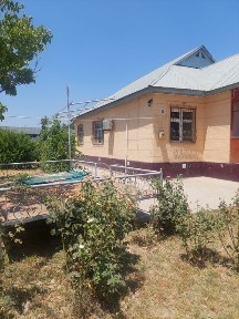 Үй сатылады Жетісай қаласы Бөгенбай батыр көшесінде