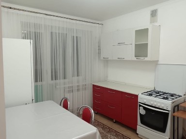 Сдается 1 комн. кв. в районе Юнис Сити