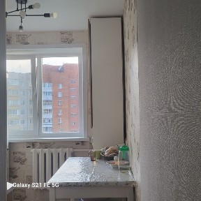 Продам 4комн квартиру по адресу 6микр 17дом.