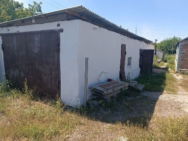 Продам либо обменяю на квартиру с доплатой