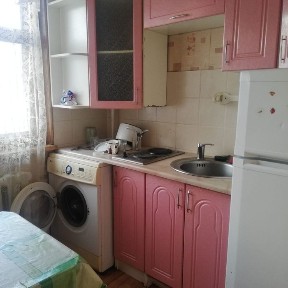 Сдам 2 КВ на любой срок 150тыс, ком усл центр Колхоз