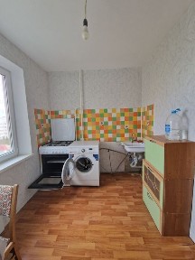 Продам 1 кв 8 мкр