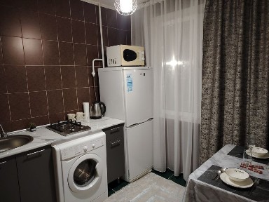 Часы и сутки 2000 wi-fi,смарт ТВ, Казииту, ж.д вокзал, Школьник