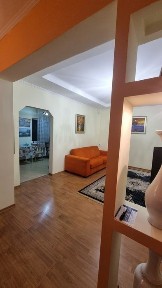 Дом в аренду с баней и караоке