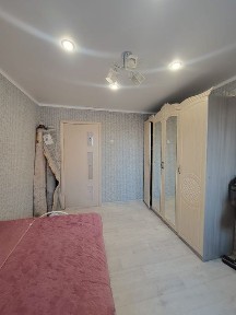 Продам 4 комн квартиру