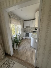 продам 3 ком. квартиру в центре города