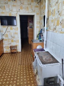 Продается благоустроенный дом, частично мебелирован.