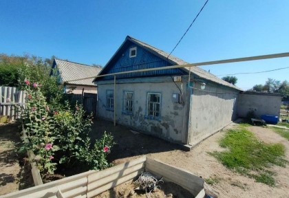 Жер уй сатылады алгада