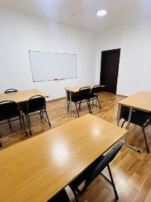 Аренда кабинета по часам (Жандосова/Розыбакиева)