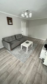 Продам 3 комнатную кв на Назарбаева Кажымукана