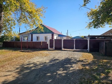 Продам дом, п. Октябрьский