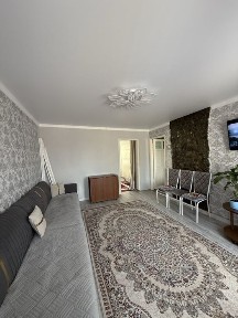 Продается ДОМ. В центре