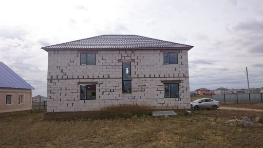 Продам недостроенный дом. Баурластар 1