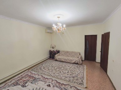 3 бөлмелі жеке үй жалға беріледі