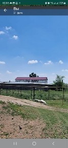 Продам дом для ведения хозяйства за городом с готовыми хозпостройками