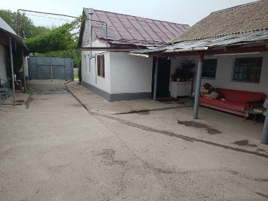 Продается дом в поселке Тастумсык