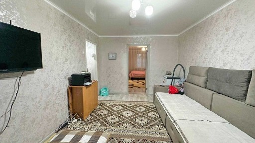 Продам 2х комнатную на новостройке