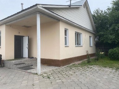 Дом с магазином