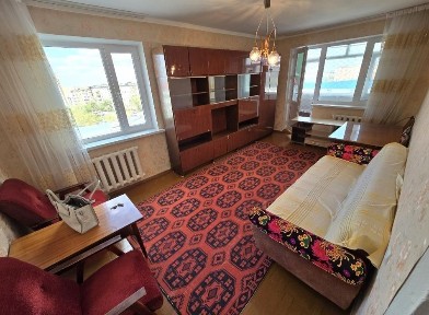 Продаётся 3-комнатная квартира в центре города по улице Анаркулова