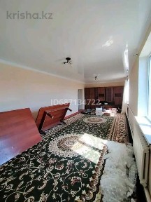 Үй сатылады. Дом продается.