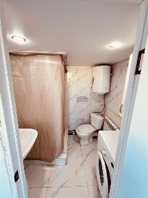 Продам дом в центре щербакты