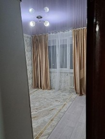 Арендаға үй беріледі үш бөлмелі бөлмелері кен лоджы каридор ванна кен