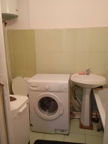 Срочно сдам 2 ком кв на долго срок