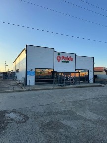 Здание в аренду под супермаркет