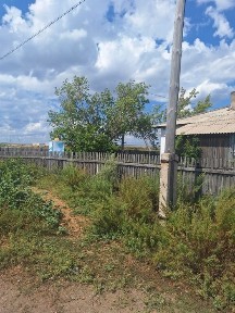 Трех квартирный теплый жилой дом