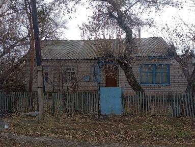 Дом находится Село Сары өзек хороший дом отдельно стоящйи большой ого