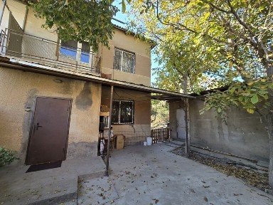 Жилой коттедж (Таунхаус) в микрорайоне 