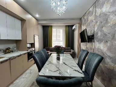 Сдаётся по часам евростиль комфорт квартира в жкАделе, в час 5000тг