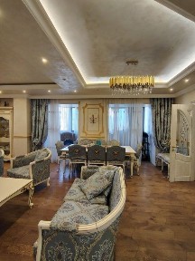 Продам 6 комнатную квартиру 187 кв, с мебелью. район Жас Оркен.