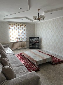 Дом, большой, г. Ленгер