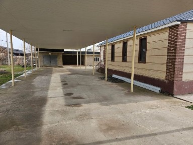 Үлкен үй сатылады