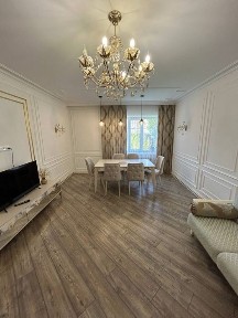 Продам 2-х комнатную квартиру с прекрасной локацией, в центре города.