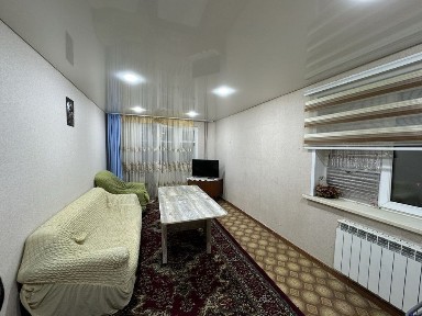 Сдам двухкомнатную посуточно